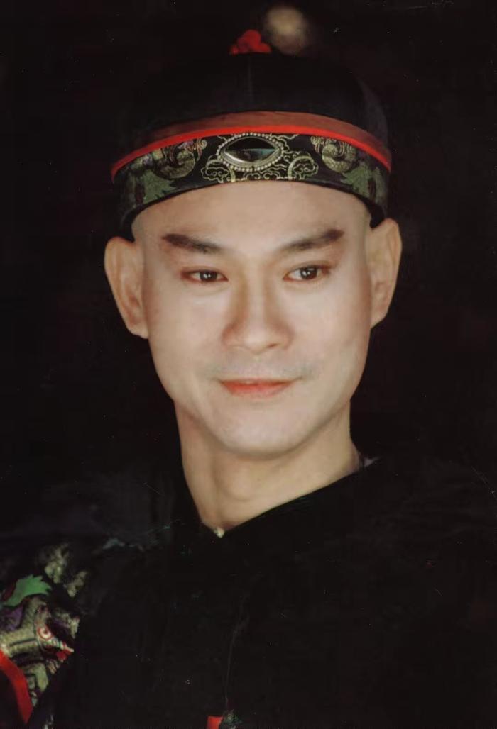 前阵传二女儿自杀了，结果大女儿自杀了……