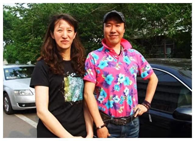 女排五朝元老 赖亚文:铁血教头与温柔女将,传奇排球人生