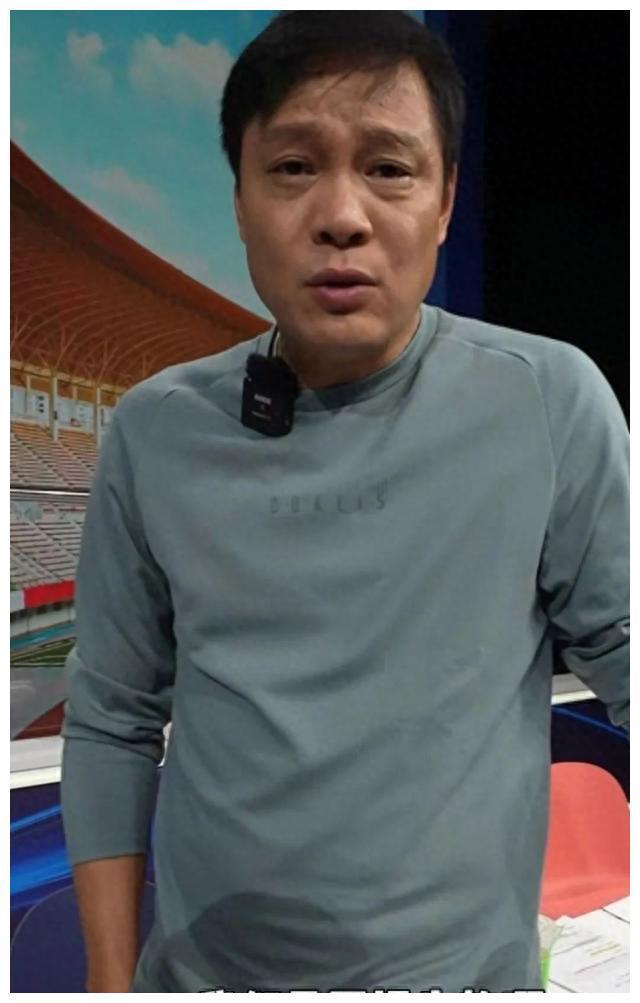 范志毅黄健翔点评现状|中国男足|黄健翔|中国队_新浪新闻