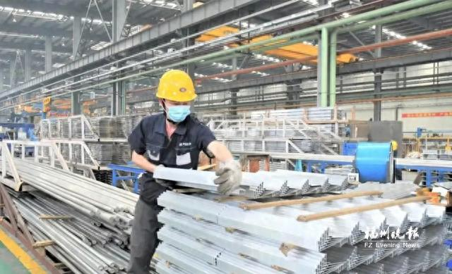 福建祥鑫生产车间一派繁忙。受访者供图