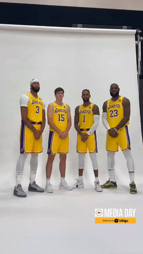 来了来了他们来了湖人拍摄新赛季定妆照啦