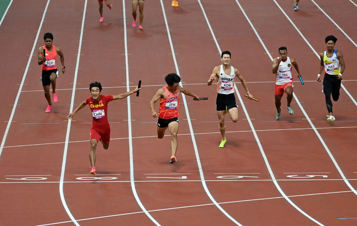 田径——男子4x100米接力决赛赛况|田径|接力|谢震业_新浪新闻