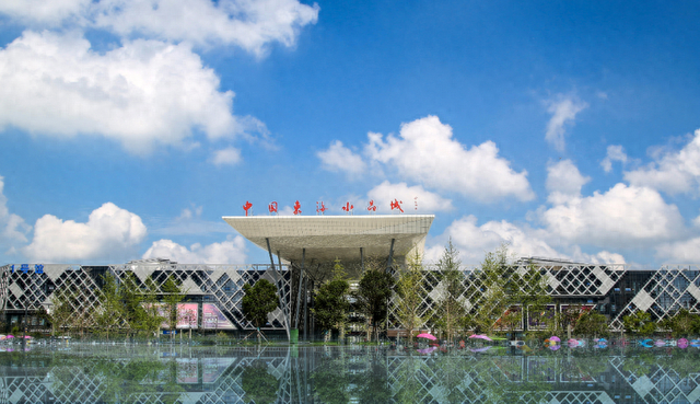 连云港东海县借智借力擦亮世界水晶之都品牌