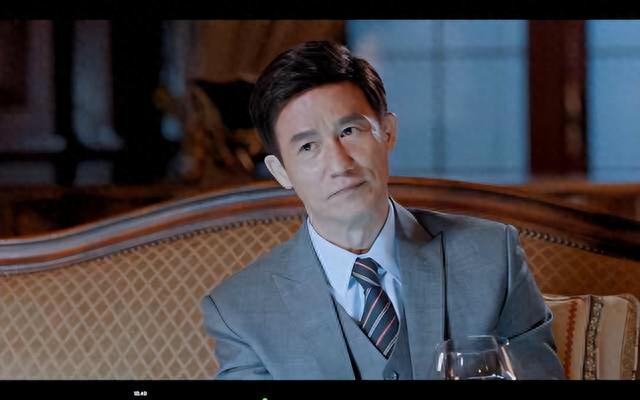 tvb绿叶王转战内地娶小22岁北京女演员,今新剧变主角,搭档影帝|李子雄