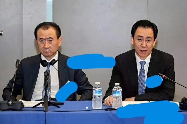 与王健林给自己儿子王思聪的一个亿的小目标不同,许家印给了儿子一家