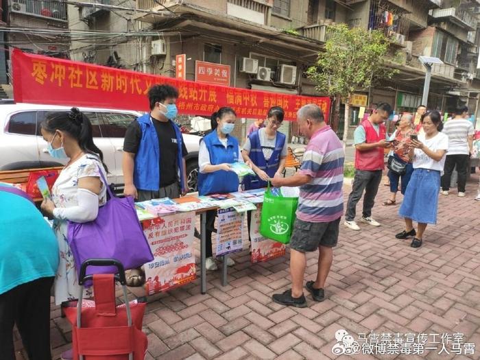 生活不会时时的去厚待我们，人生……