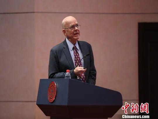 资料图：美国化学家卡尔·巴里·夏普莱斯。