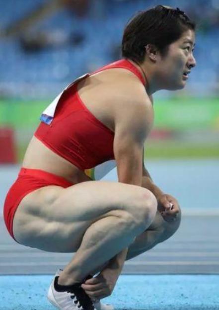 中国肌肉最发达的女生图片
