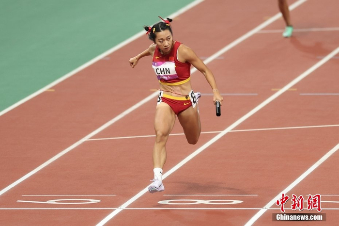 (杭州亚运会)中国队获得田径女子4x100米接力冠军|中国队|袁琦琦