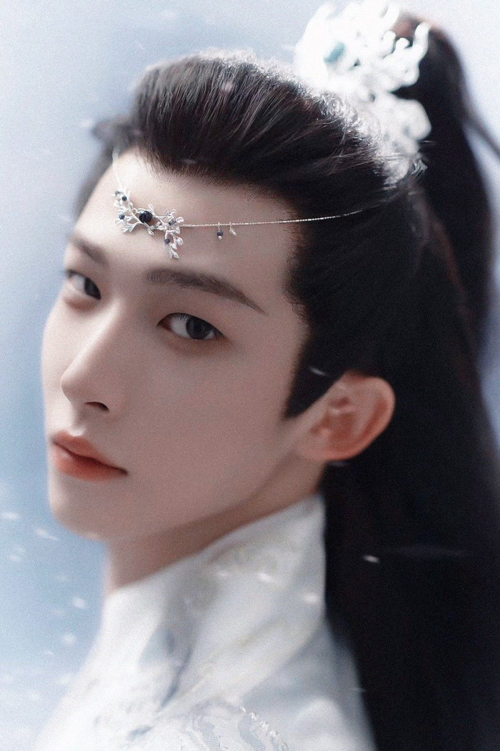 路过被刘宇的古装帅到!这是什么清冷的小仙君!|刘宇_新浪新闻