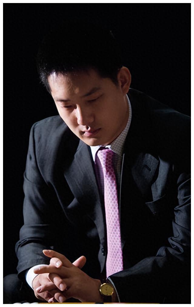 "围棋王子"常昊:不顾反对娶大8岁师姑,现状如何?