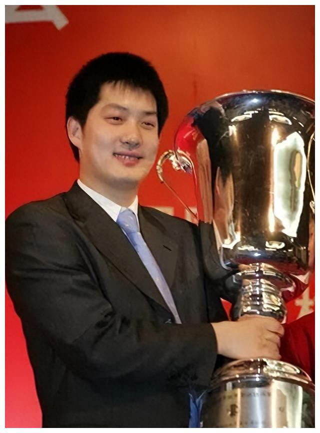 围棋王子常昊不顾反对娶大8岁师姑现状如何