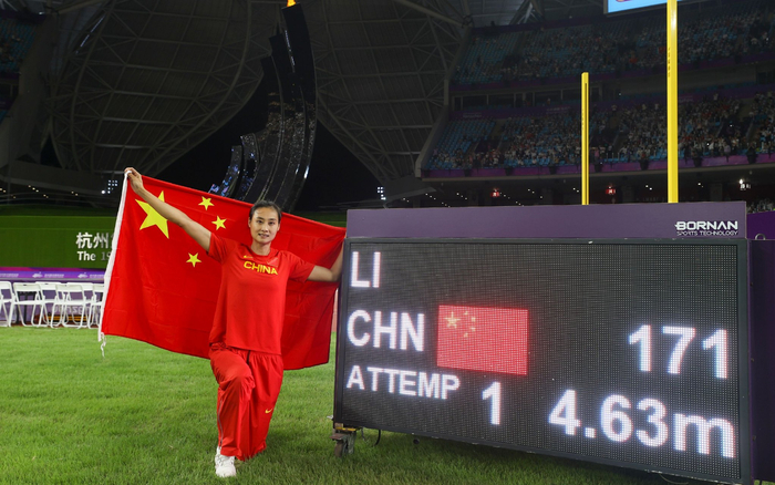 李玲将女子撑竿跳亚运会纪录提高至4米63。  图/杭州亚组委