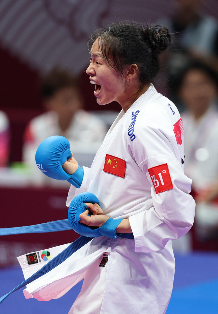 空手道——女子组手68公斤级:中国选手李巧巧夺冠|李巧巧|婷婷|中国