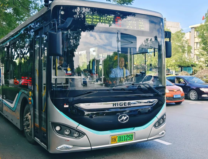 榆林5路 6路公交车更新换代 提升市民游客出行体验|公交车|新能源