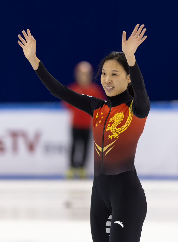 2023上海超级杯女子500米a组决赛赛况|短道速滑|王翔|徐爱丽_新浪新闻
