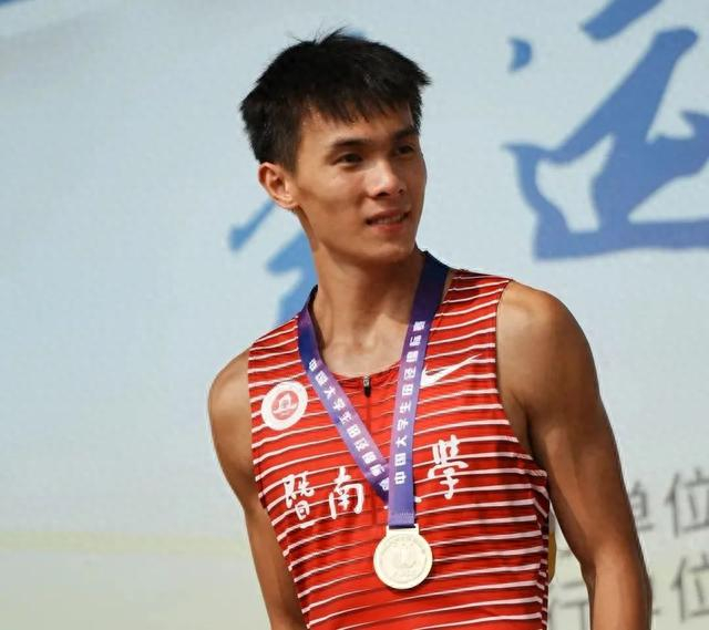捷报频传!肇庆籍运动员严海滨夺得金牌!__财经头条