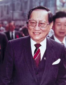 ▲盘古银行创始人陈弼臣