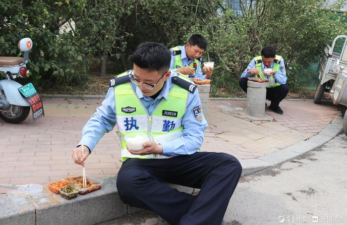 聊城交警队杜可心简历图片