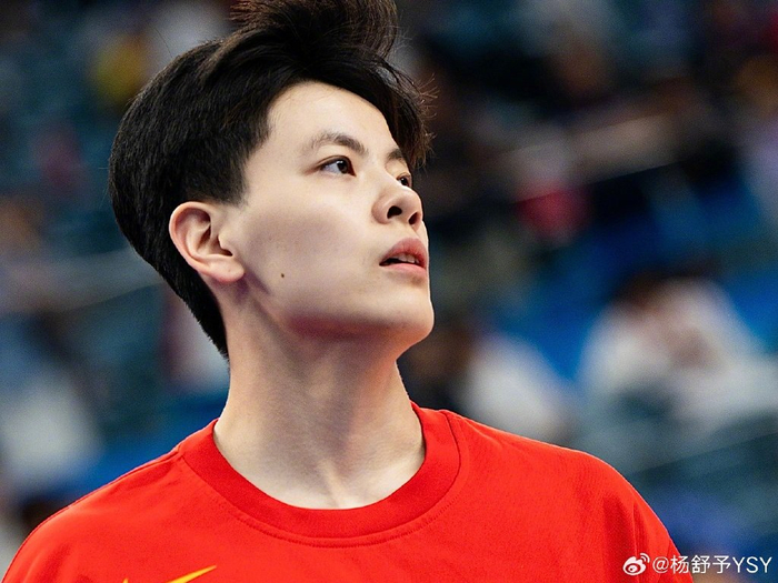 赛后@杨舒予ysy 发博:又是一段深刻的经历,一直在路上!