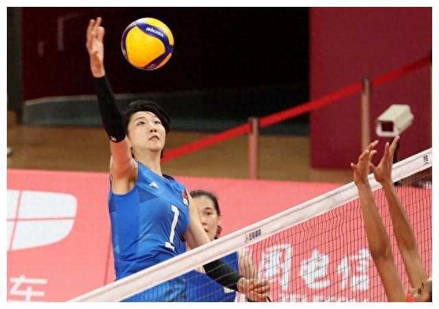 袁心玥8扣7中,王媛媛3拦!中国女排亚运首胜!