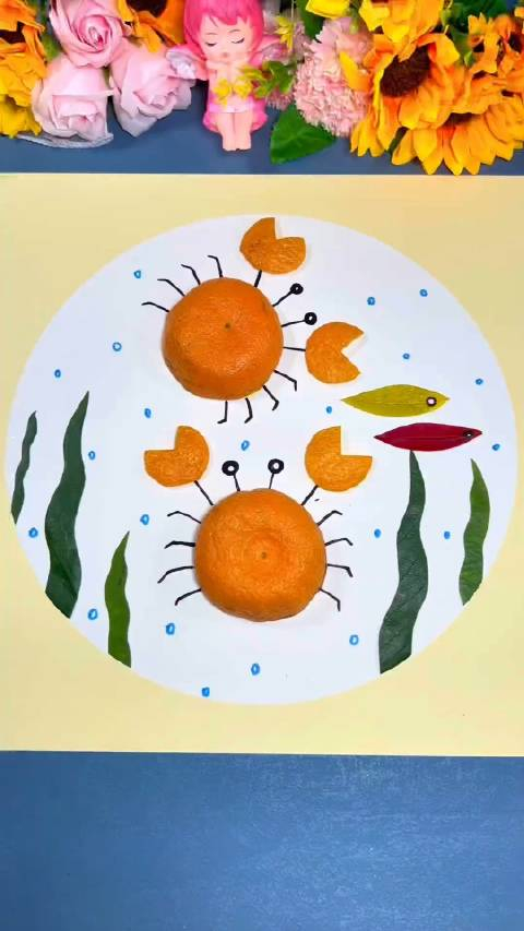 吃完的橘子皮不要扔做两只可爱的小螃蟹幼儿园手工