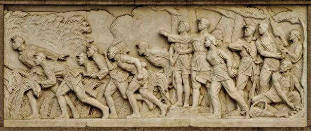 五卅运动""八一南昌起义""抗日游击战争""胜利渡长江"为主题的八面