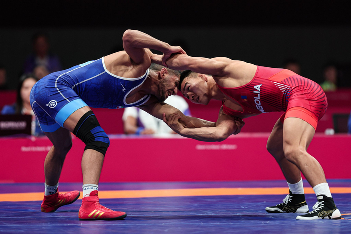 摔跤——男子自由式65公斤级赛况|蒙古国|摔跤|拉赫曼_新浪新闻