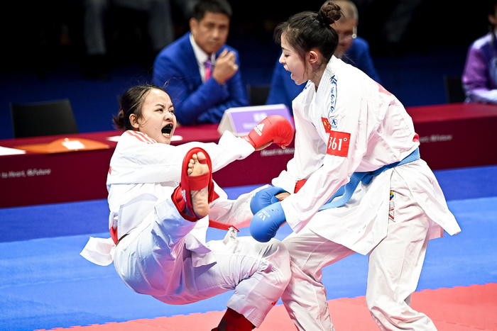 空手道——女子组手61公斤级比赛赛况|空手道|龚莉|半决赛_新浪新闻