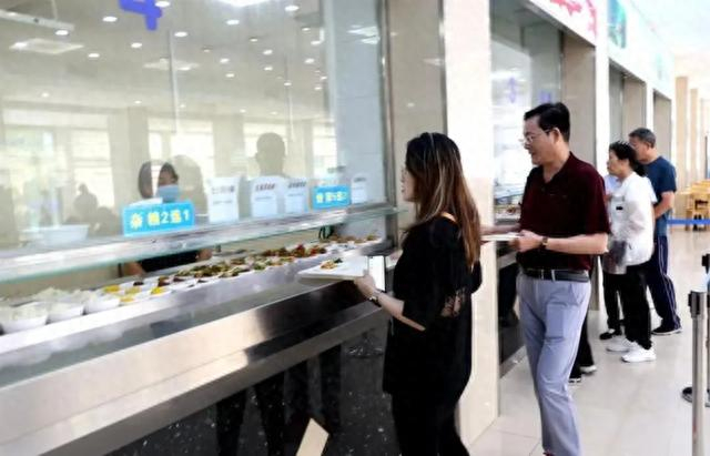 扬州市政府食堂（扬州文旅微信公众号截图）