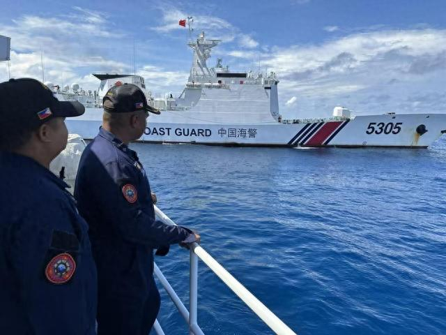 中国在办亚运会,菲律宾又闯礁给破船补给,海警有效规制应对得体|菲律