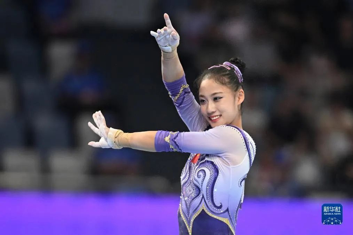 左彤在自由体操项目比赛中。图：新华社