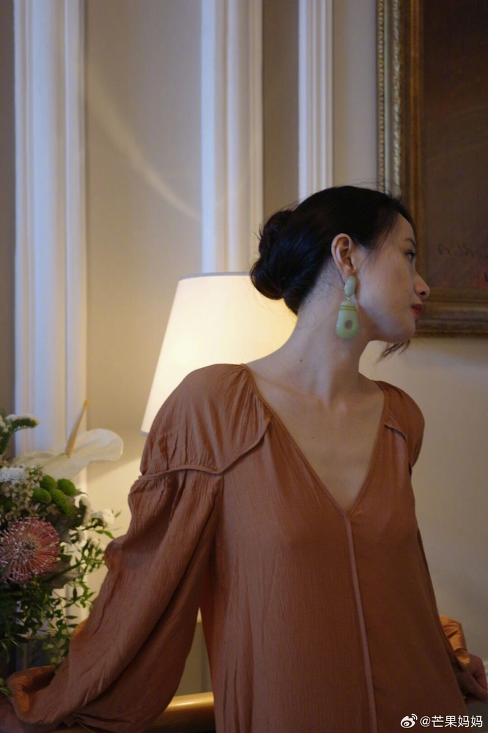 李梦在我心里真的是特别的,po自拍先放素颜照……|李梦_新浪新闻