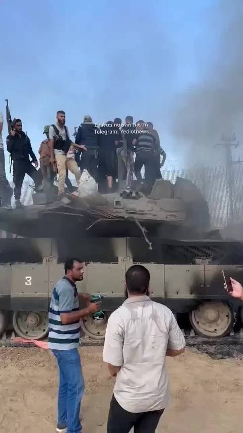 被巴勒斯坦武装摧毁的以色列"梅卡瓦mk4"坦克的更多视频