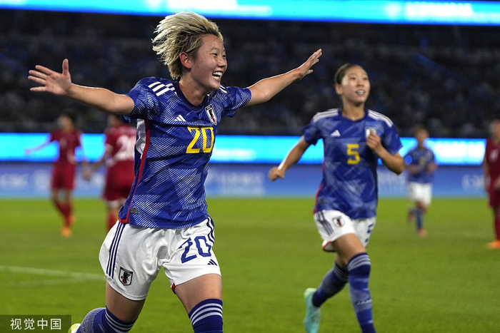 日本女足4-1战胜朝鲜队。