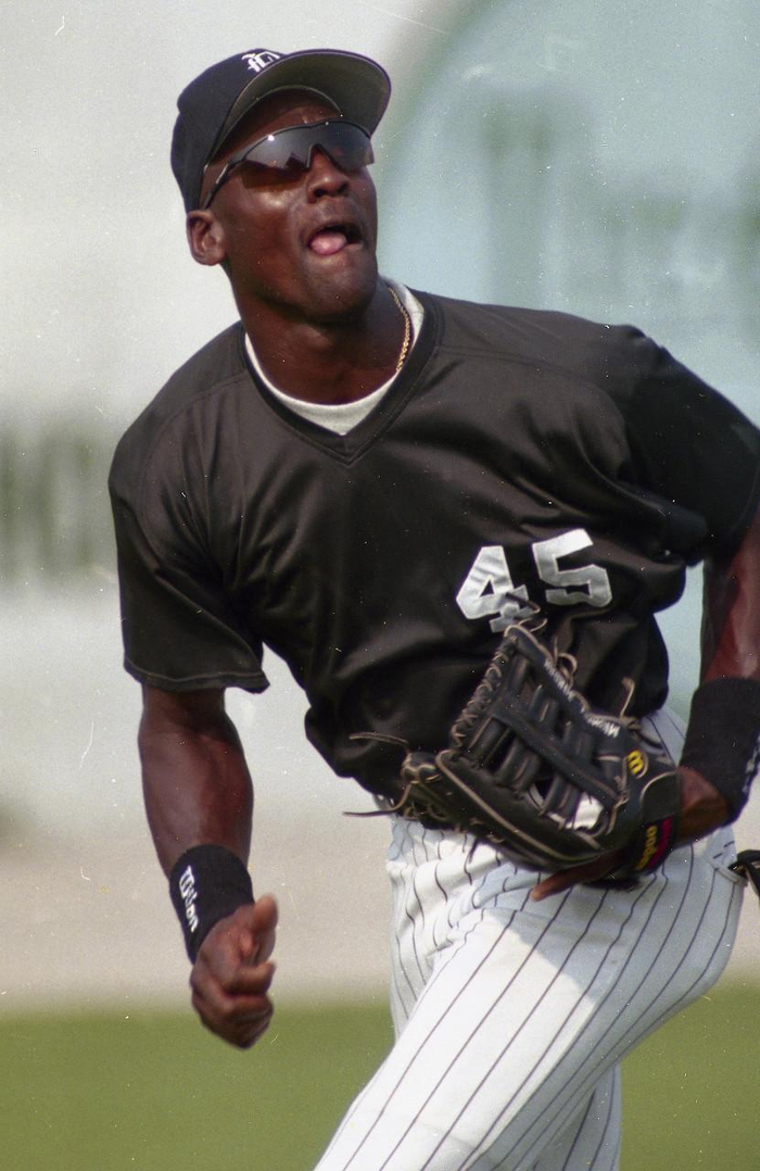 30年前的今天:迈克尔-乔丹第一次宣布退役|乔丹|迈克尔·乔丹_新浪