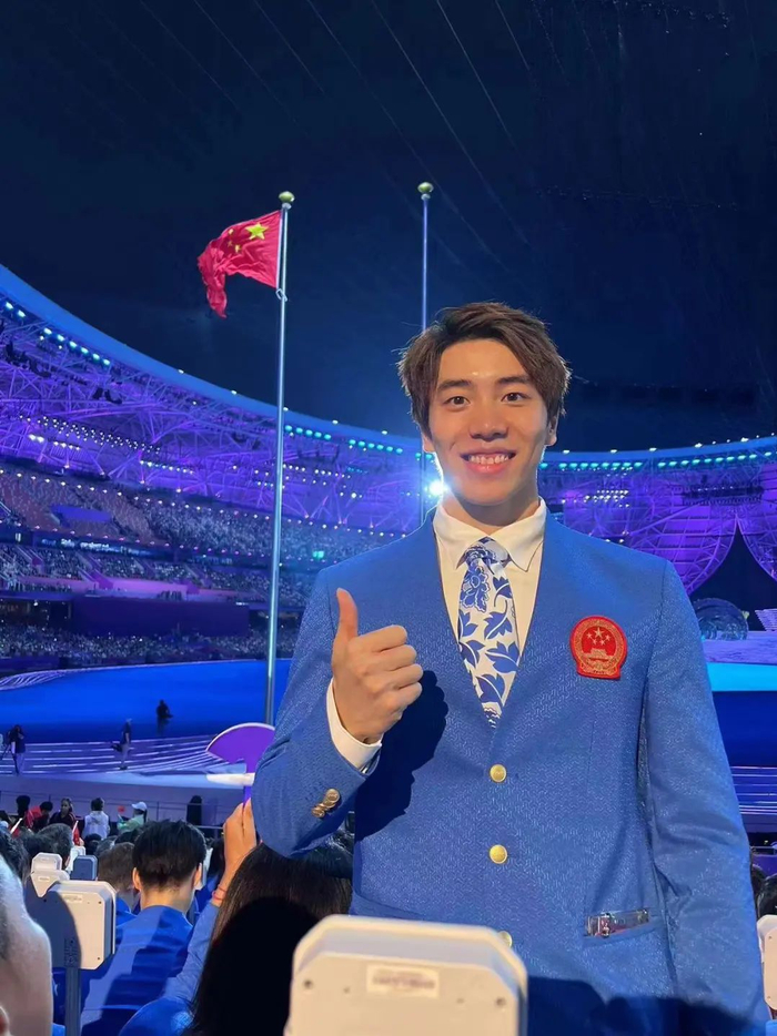 孙佳俊在比赛现场 新华社供图