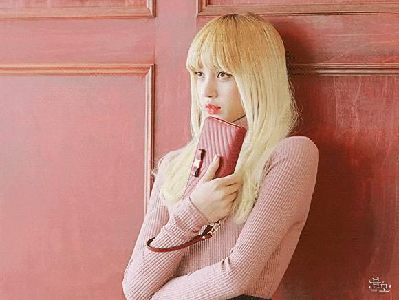 △被粉丝称为“人间芭比”的Lisa