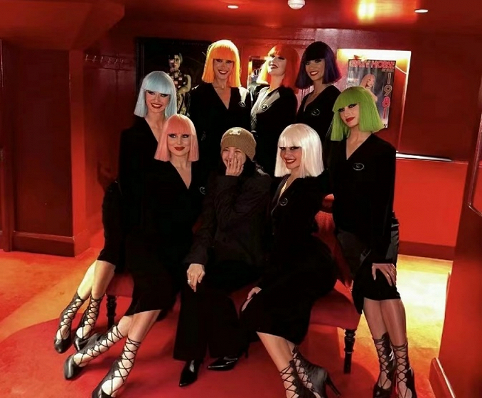 △从看客到局中人，需要多久？