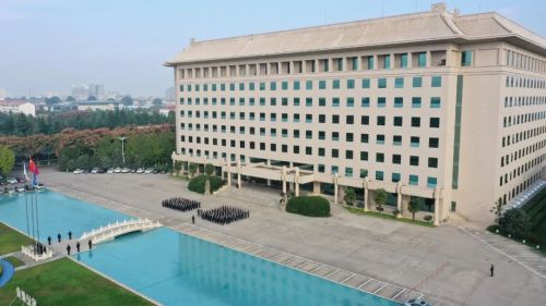 航空工业一飞院举行升旗仪式,向决胜全年发起总攻