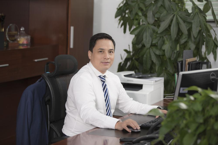 【为奋斗者01·视频】对话包晓军:造千里眼,顺风耳