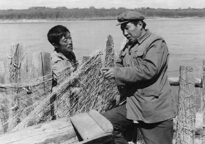 滕汝骏一座瘦削的大山