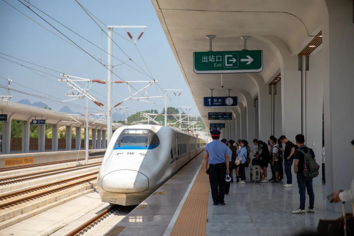 10月11日起全国铁路调图广西人高铁出行将更加便捷