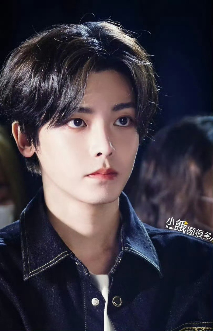 侯明昊,曾舜晞今日份线下活动饭拍……|侯明昊|曾舜晞_新浪新闻