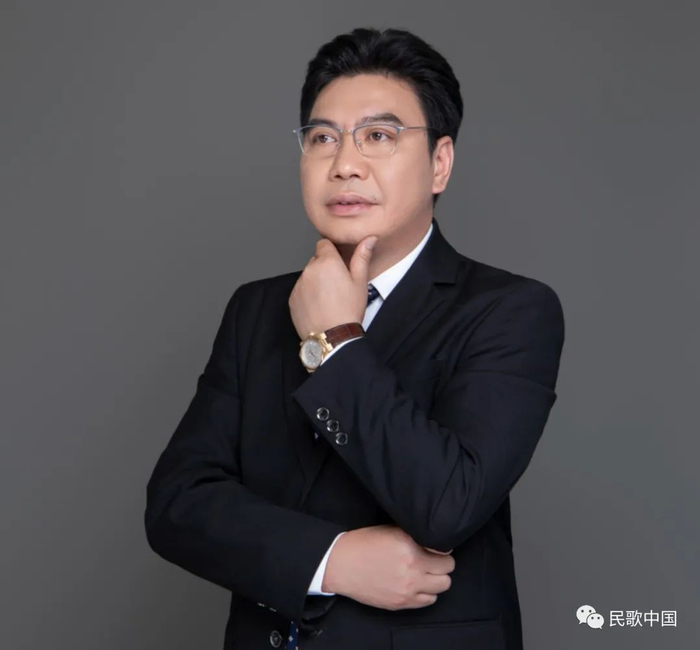 中国歌剧舞剧院青年歌唱家杨西音子演唱《桂花恋》| 民歌中国·联星