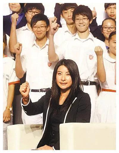 郭晶晶:成为香港名媛阔太圈中的引领者,散发清流的光芒