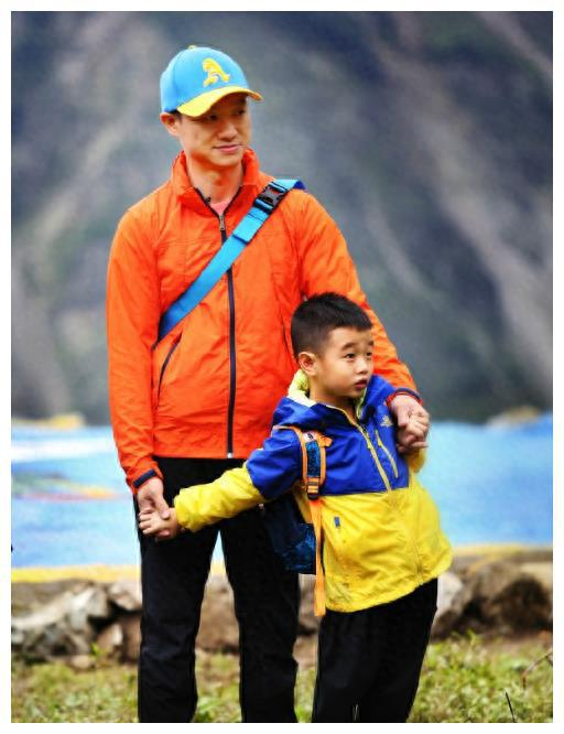 杨威亲授儿子专业体能,14岁杨阳洋身高超爸,仍备受矮小质疑|杨阳洋