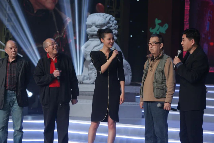 2013年4月27日，话剧《大宅门》首映盛典。新报记者 崔跃勇 摄