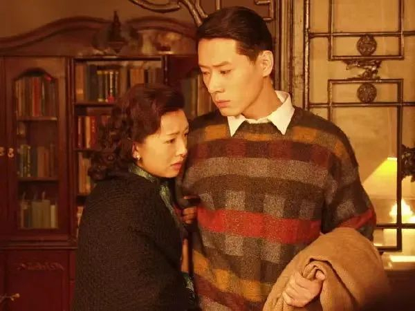 《大宅门2》中的李香秀和李天意 。（剧照）