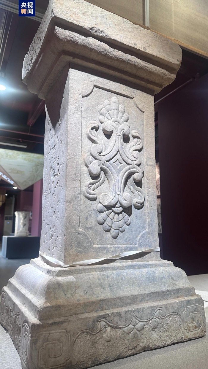 圆明园西洋楼建筑以木质梁柱为基础,通过用砖砌筑内墙,外部包以汉白玉